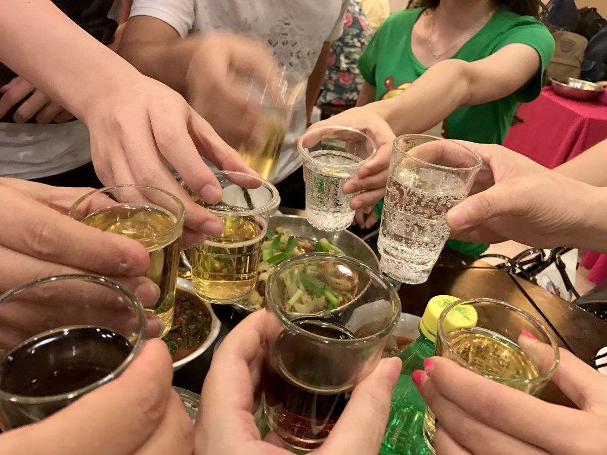 怎么樣喝啤酒更健康，喝啤酒應(yīng)該注意些什么？