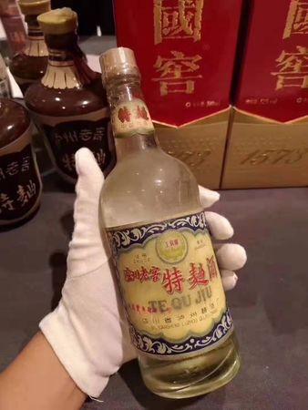 工農(nóng)牌瀘州老窖酒(工農(nóng)牌瀘州老窖酒圖片價(jià)格介紹)