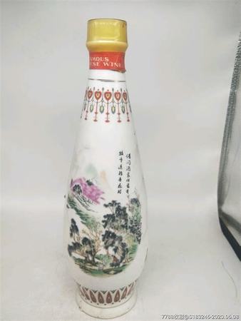 汾酒可以看蓋子,82年汾酒瓷瓶值多少錢(qián)