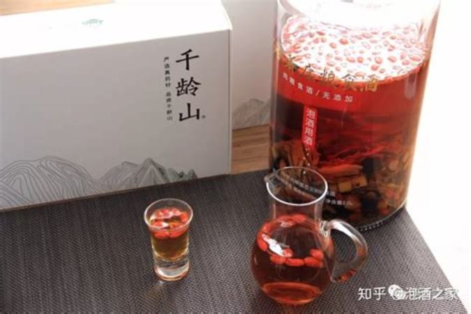 菠蘿酒用什么酒泡,泡菠蘿用什么水