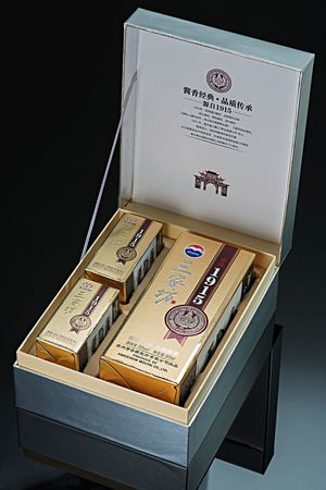 1915茅臺(tái)酒三家坊(茅臺(tái)三家坊1915價(jià)格)