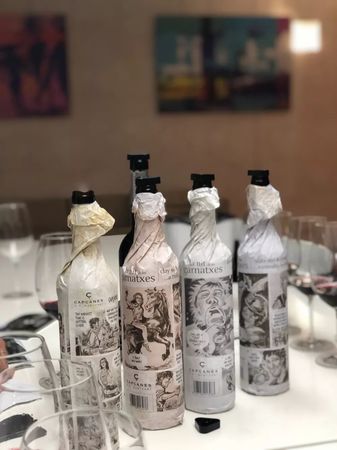 藍(lán)色之海酒價格12年(藍(lán)色之海酒多少錢一瓶)