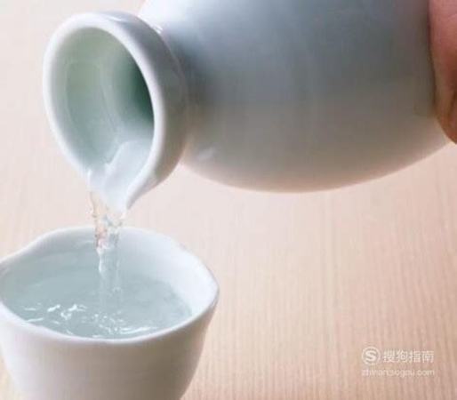 度數(shù)高白酒和度數(shù)低的哪個(gè)好,還是喝酒度低的酒好呢